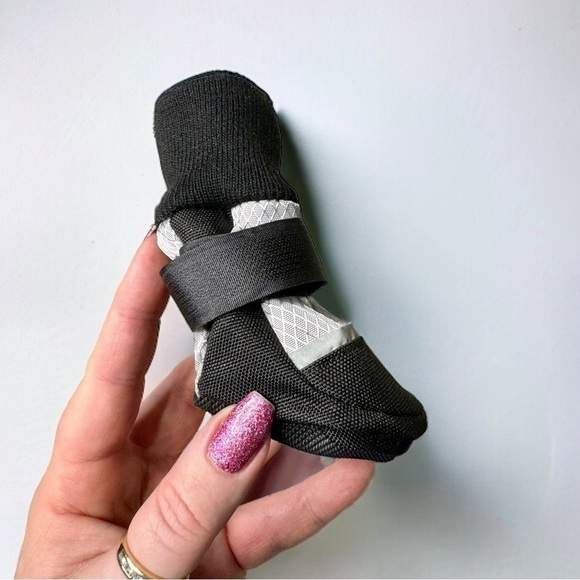 Dog Boots Winter Shoes Waterproof Reflective Cold Weather Wear Black Small New - Picture 3 of 6